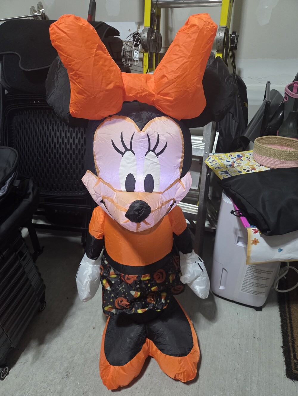 Disney Minnie Mouse Inflatable Halloween Decoration - Picture 3 of 6